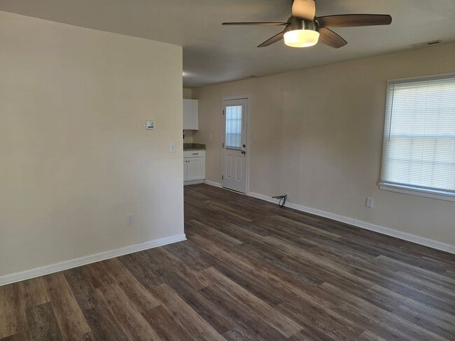 Photo - Loxley Gardens