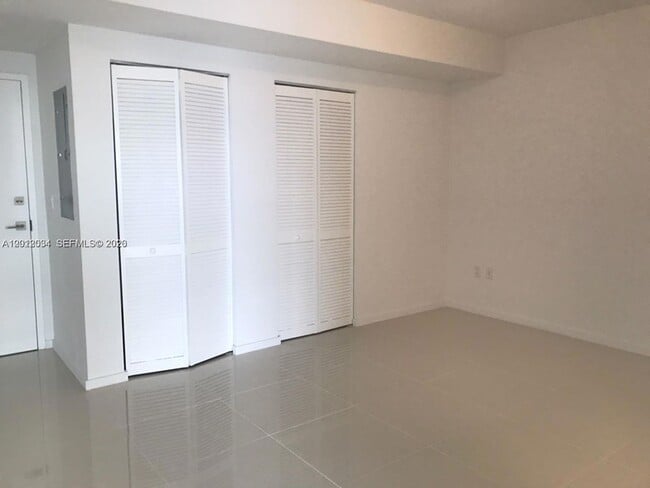 Photo - 5300 Paseo Blvd Unit 405