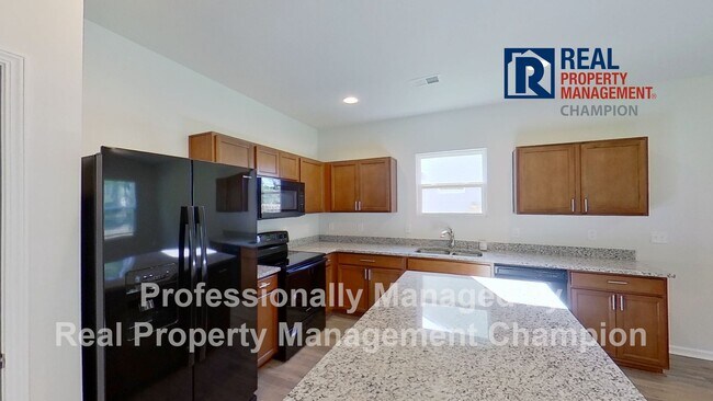 Photo - Beautiful Home with Spacious and Open Floorplan
