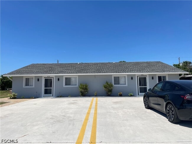 Building Photo - 4132 SW 7th Pl