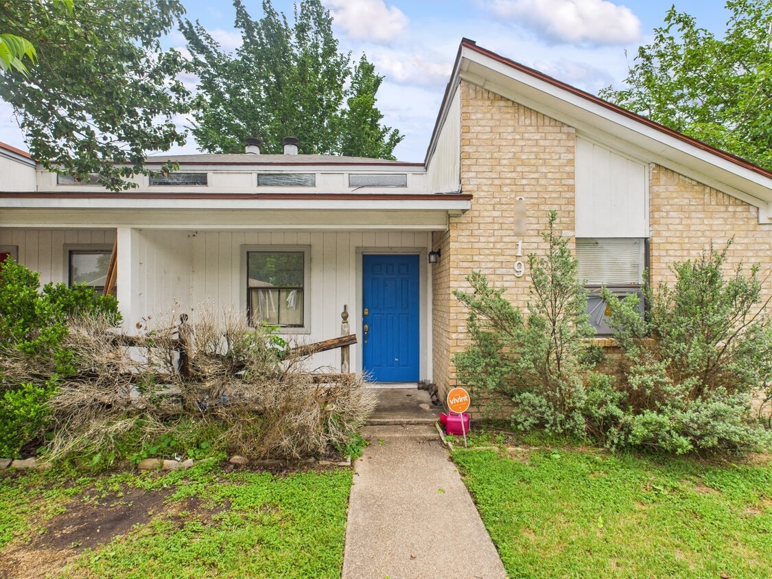 Photo - 2319 W Creek Ln (College Station, TX)