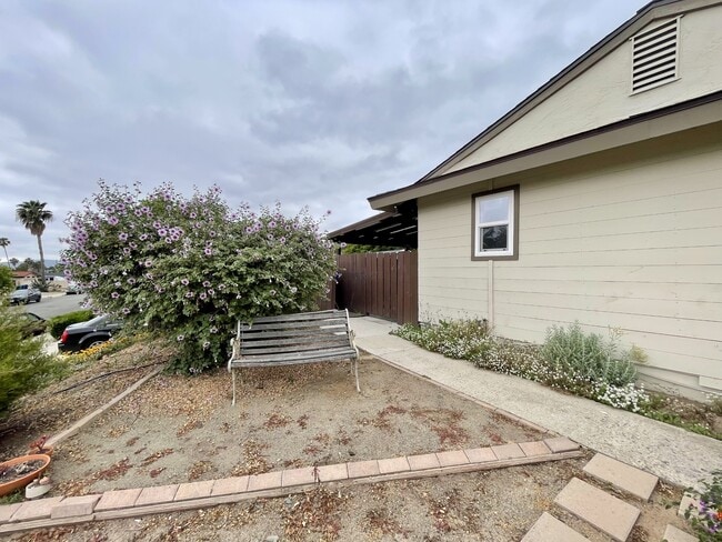 9556 Cecilwood Dr