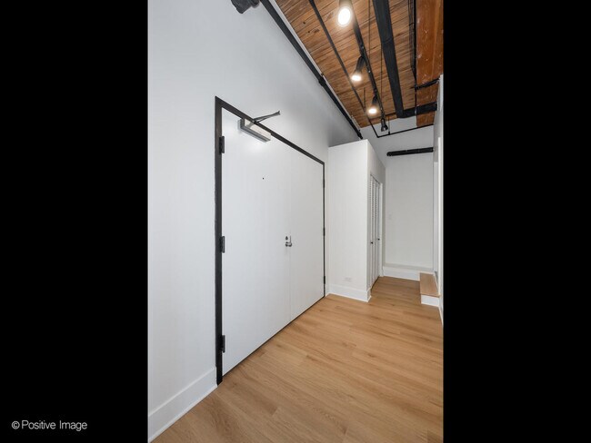 Photo - 1725 W North Ave