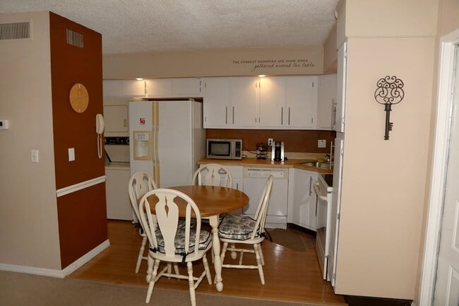 Photo - 1/1 first floor condo with community pool ...