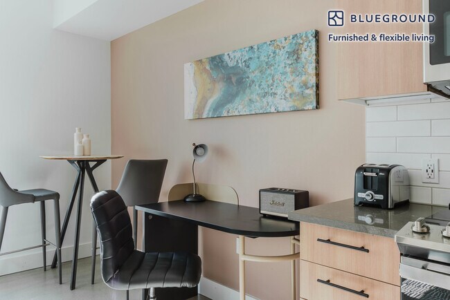 Photo - 104 12th Ave Unidad FL4-ID750