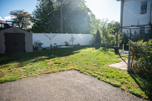 Photo - 138 Putnam St Unidad 2