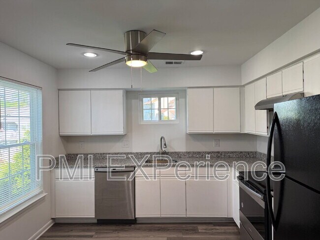 Photo - 1023 Spring Valley Ct