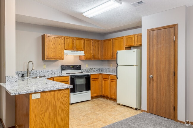 2BR, 2BA - 1,100SF - Kitchen