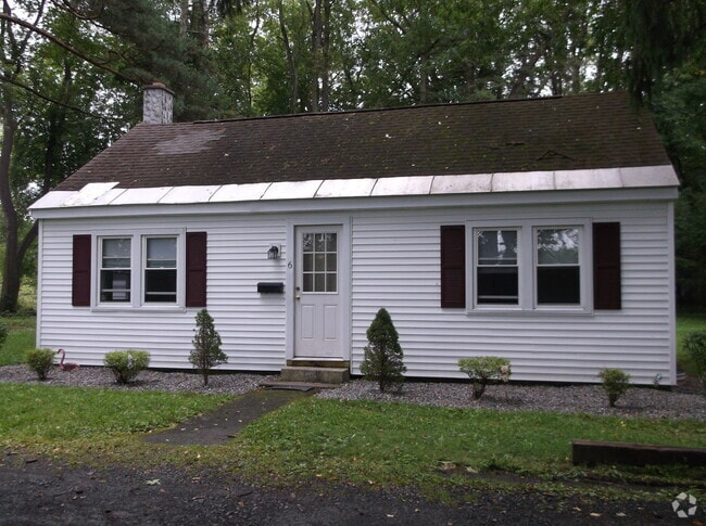 Building Photo - 6 Mohawk Acres Rental