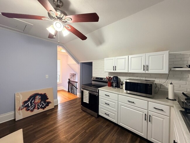 Photo - 341 Linwood Ave Unit 2