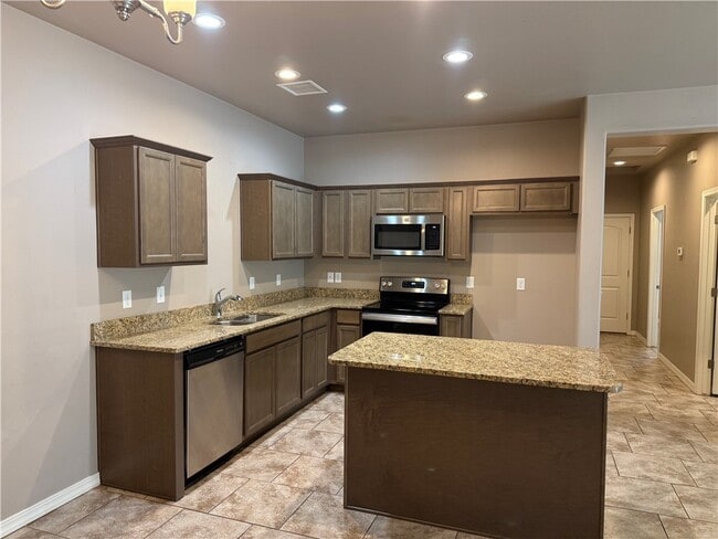 Photo - 3530 N Irving St