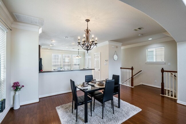 Photo - 3210 Clearview Cir