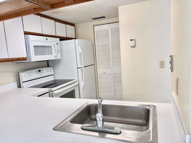 Photo - 6340 La Costa Dr Unit B