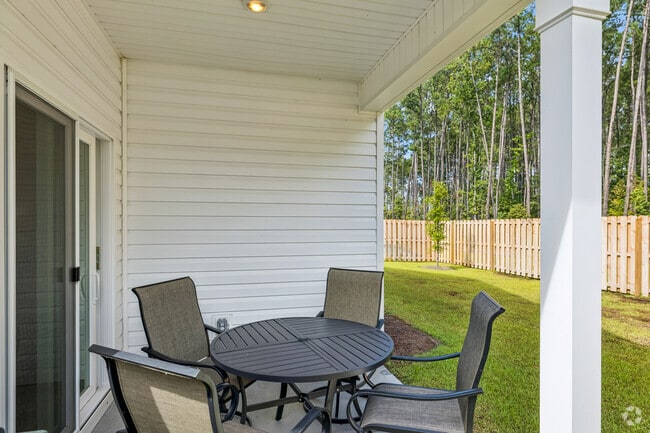 C2 - 3BR, 2BA - 1,455SF - Patio