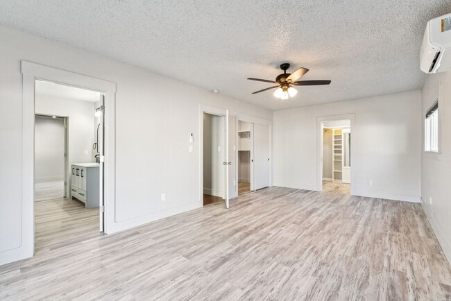 Photo - 4306 Plum St