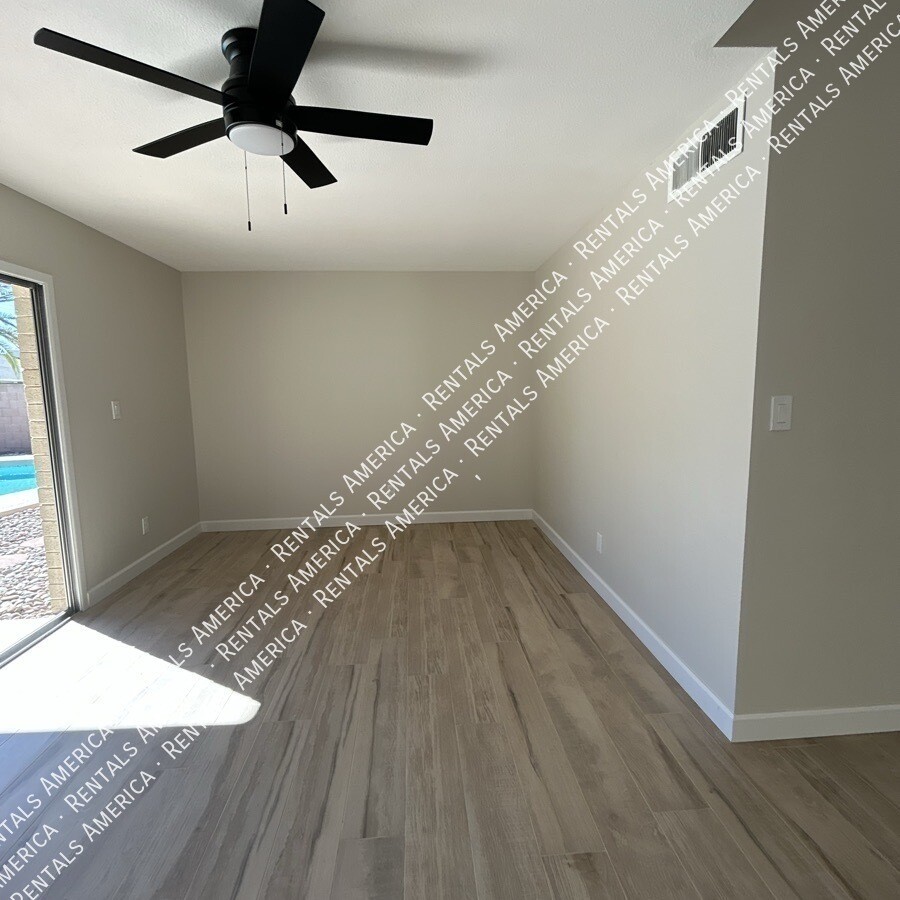 Photo - 1019 W Posada Ave