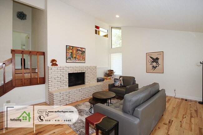 Photo - 3350 Mountain Oak Dr