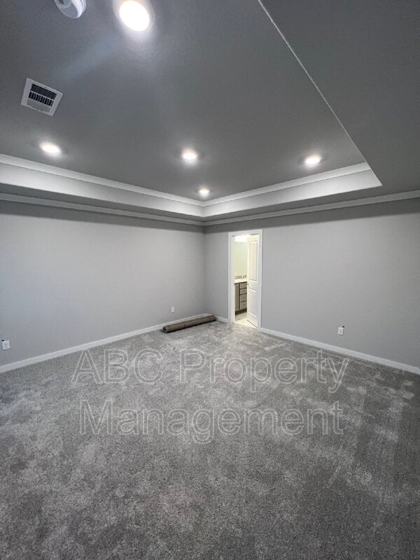 Photo - 426 W Tyler Rd