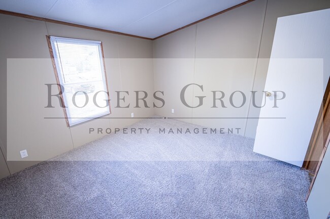 Photo - 156 Brunswick Ln