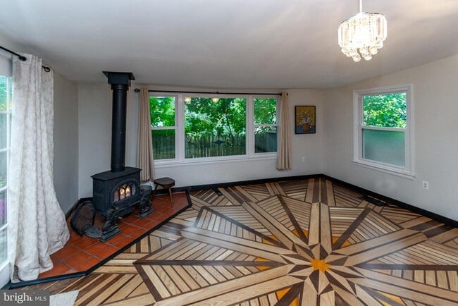 Photo - 59 S Franklin St