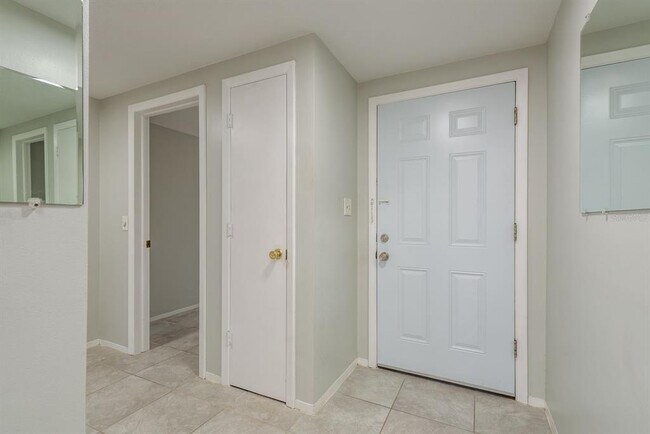 Photo - 10521 Oak Hill Dr