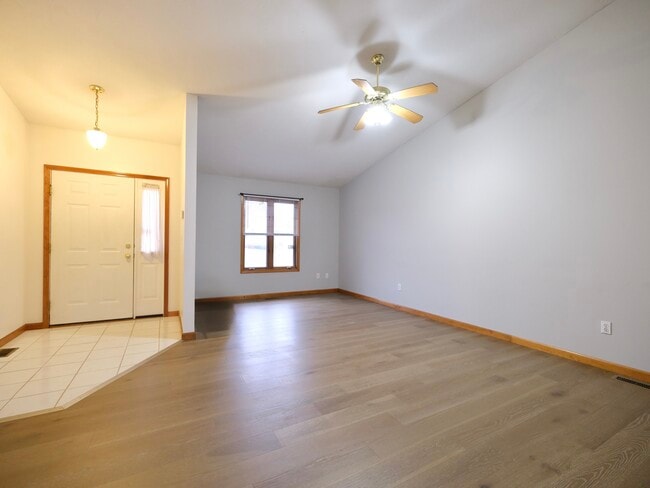 Photo - 2614 Findley Dr