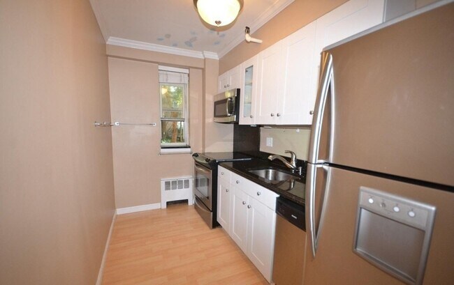 145 Pinckney St Unit 135