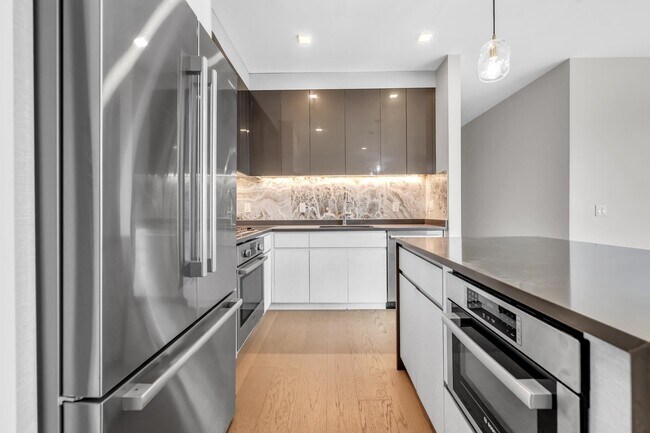 Photo - 7101 River Rd Unit 202B