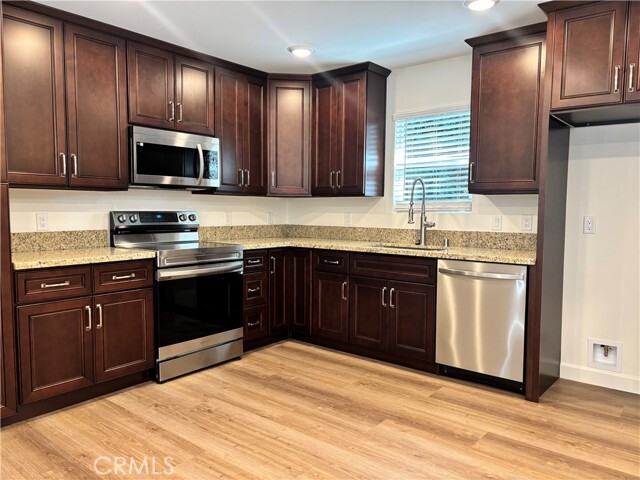 Building Photo - 520 W Rte 66 Unit C