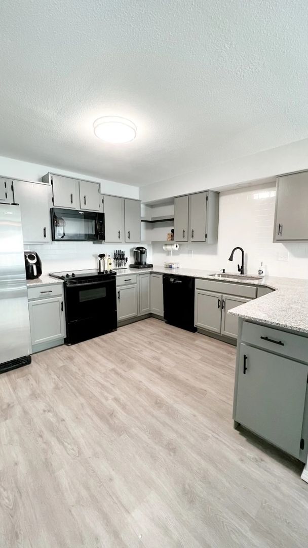 Photo - 2010 Cypress Pl Unit D