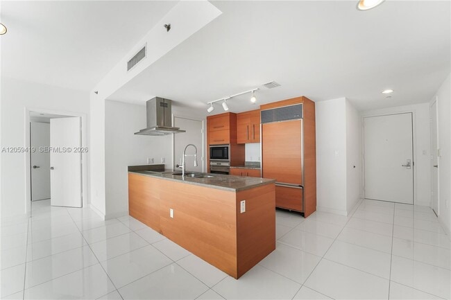 Photo - 495 Brickell Ave Unidad 3311