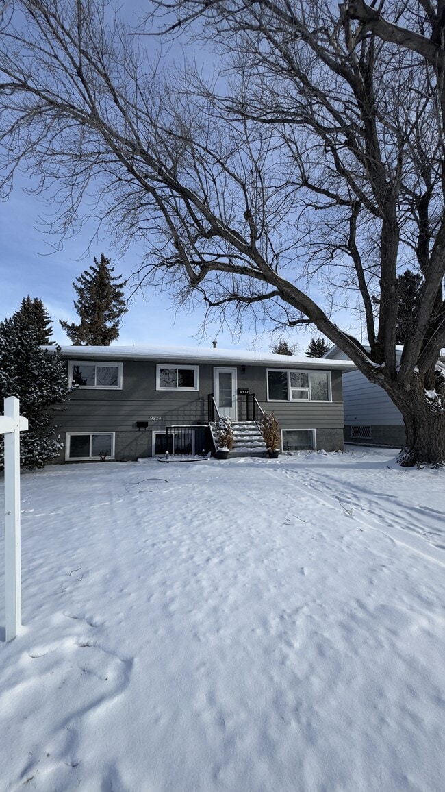 Building Photo - 9512-9128 128 Ave NW