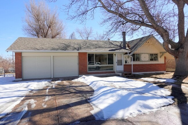 Building Photo - 2428 W 24th Street Rd Rental
