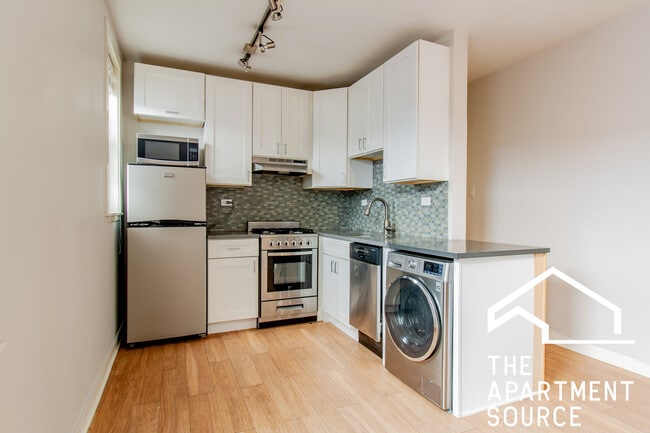 Photo - 515 W Belmont Ave Unit 44