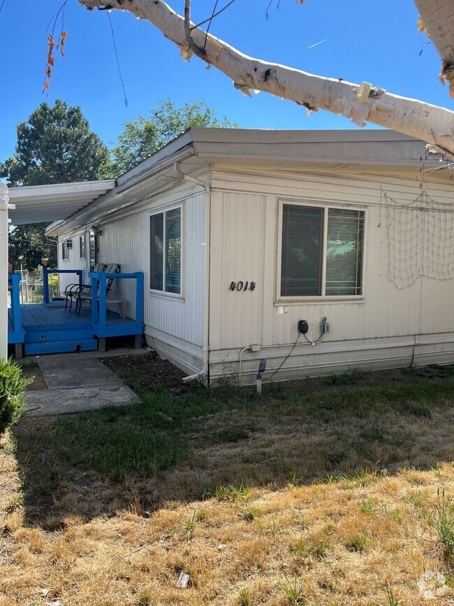 Building Photo - 3 Bedroom in Suburbs Rental