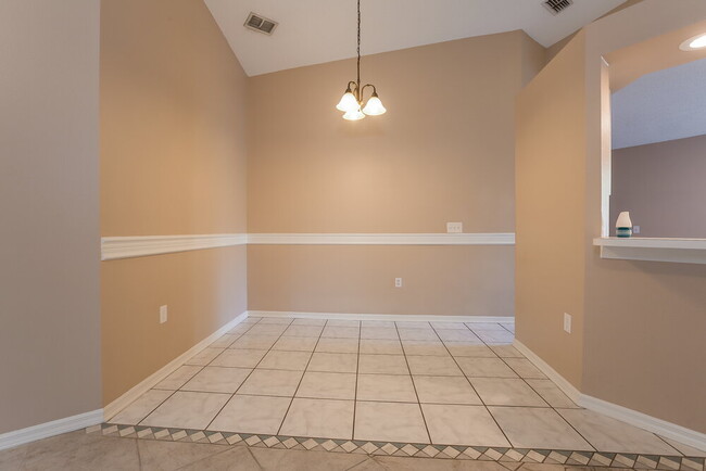 1010 Malletwood Dr