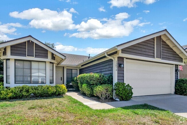Building Photo - Beautiful single level home in Rancho Pena...