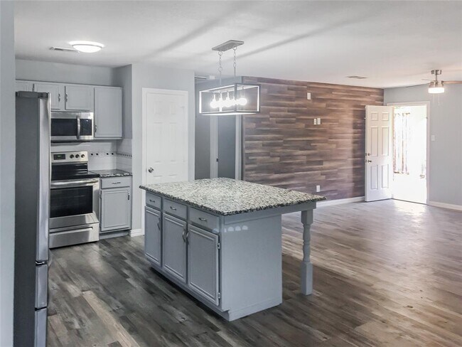 Photo - 3545 Almazan Dr