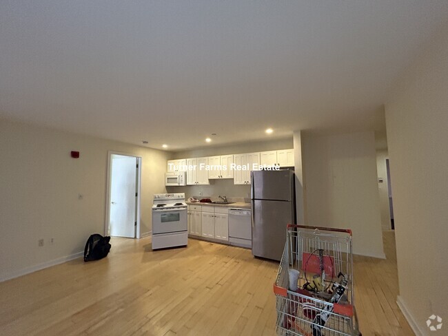 Building Photo - 56 Boylston St Unit 508 Rental