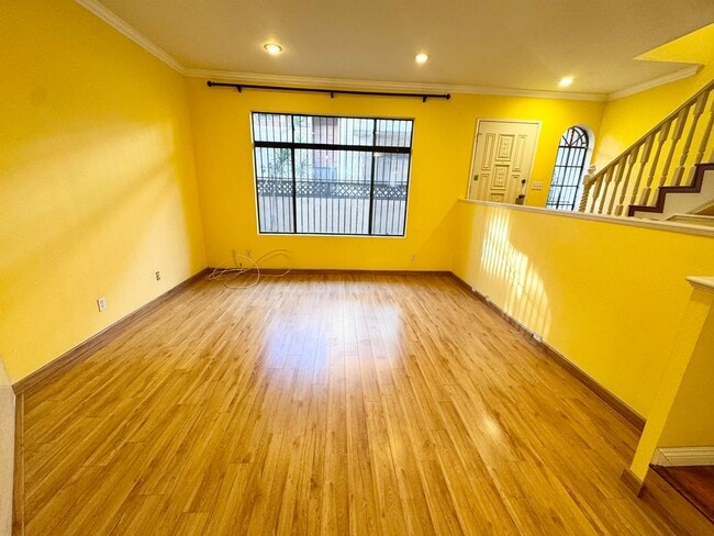 Photo - *** Charming 4 bed 3.5 bath Alhambra Townhome ***