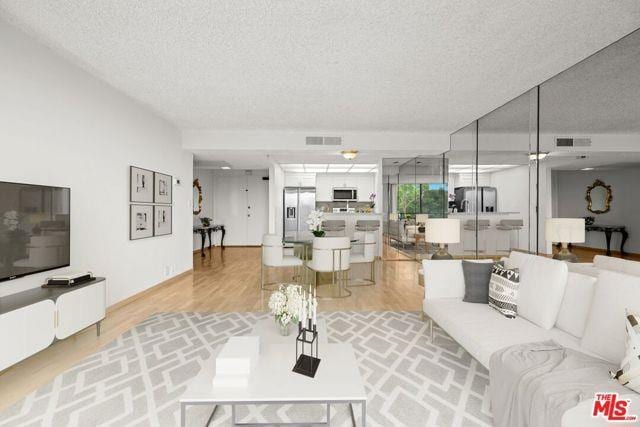 Building Photo - 10535 Wilshire Blvd Unit 810 Rental