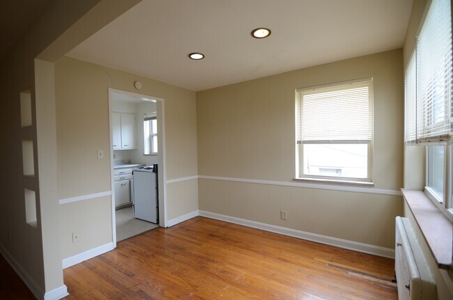 Photo - 6609 Bantry Ave Unit 3