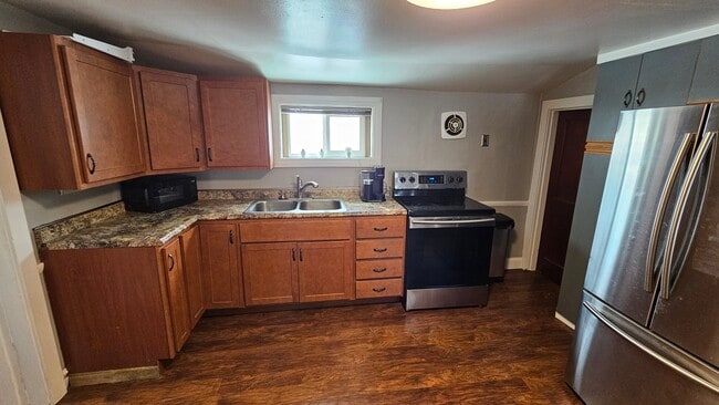 Photo - 5320 Northrup Ave