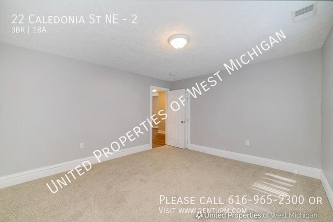 Photo - 22 Caledonia St NE Unit 2