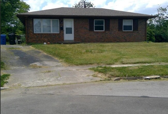 Building Photo - 2653 Twinbrooke Ln