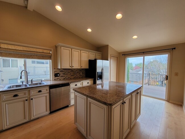 Photo - Horn Rapids Home with Bonus Room, Deck, an...