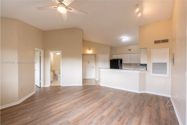 Photo - 2445 SW 18th Terrace Unit 123