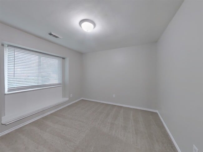 Photo - 19403 Misty Cove Dr