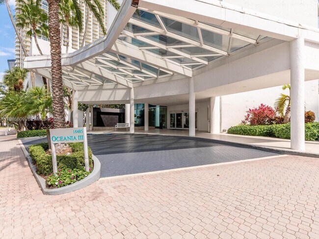 Photo - 16485 Collins Ave Unit 1131