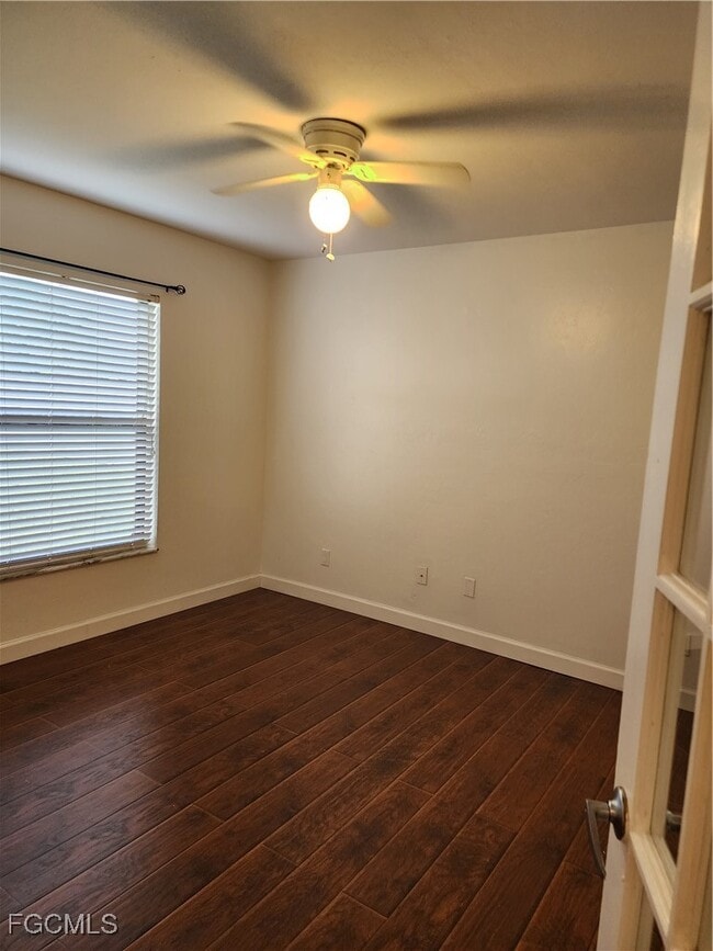 Photo - 612 SW 8th Ct